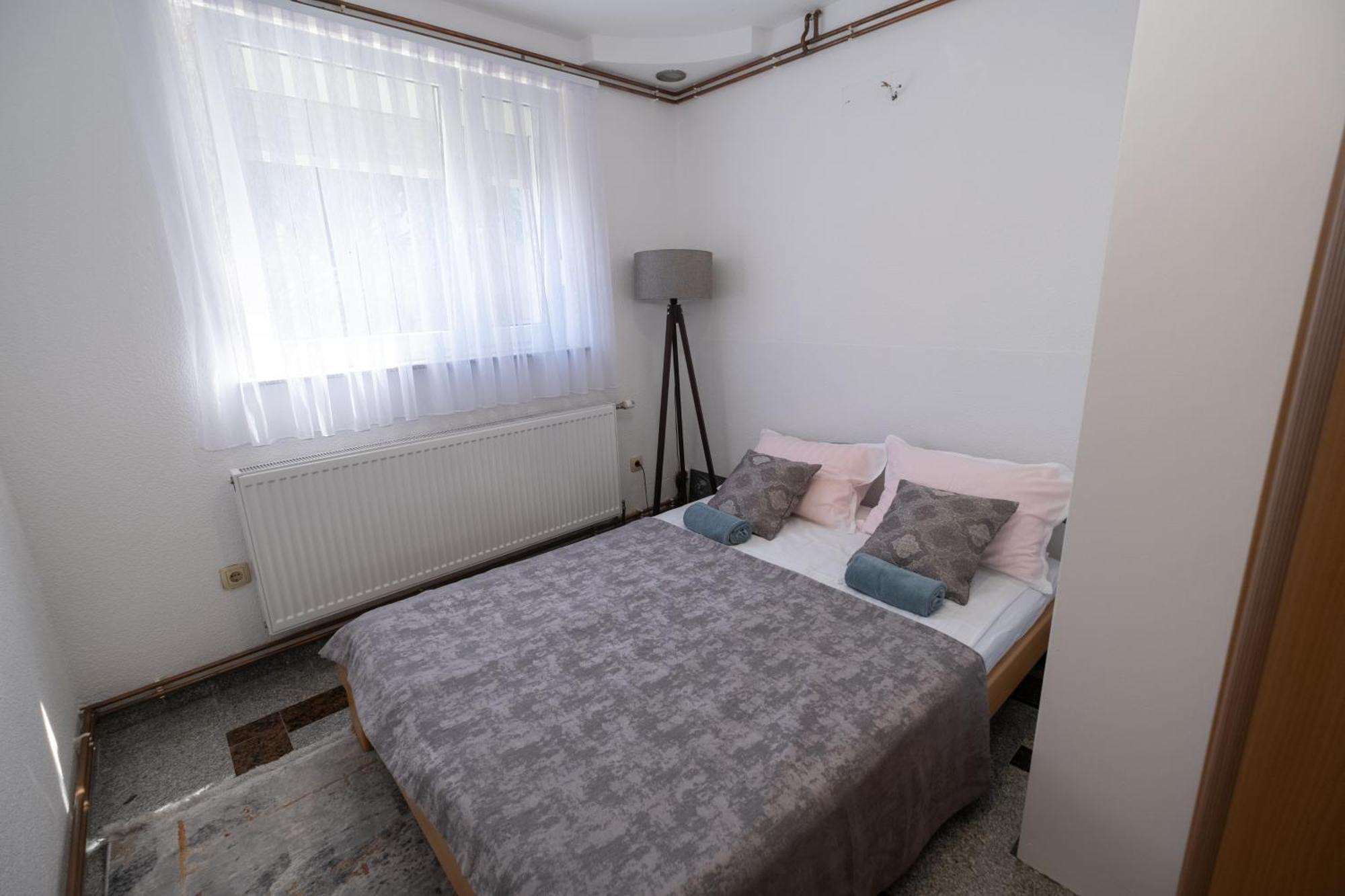 Good People Appartement Bihać Buitenkant foto