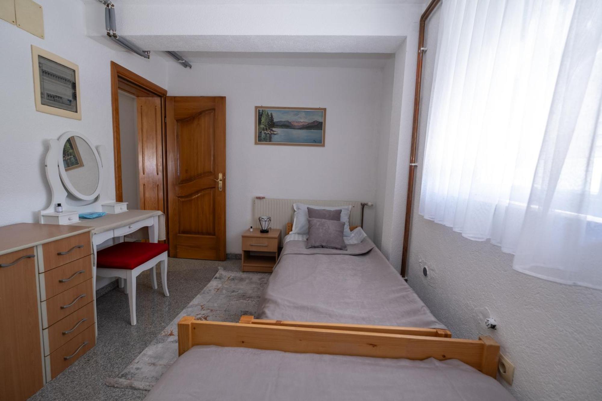 Good People Appartement Bihać Buitenkant foto